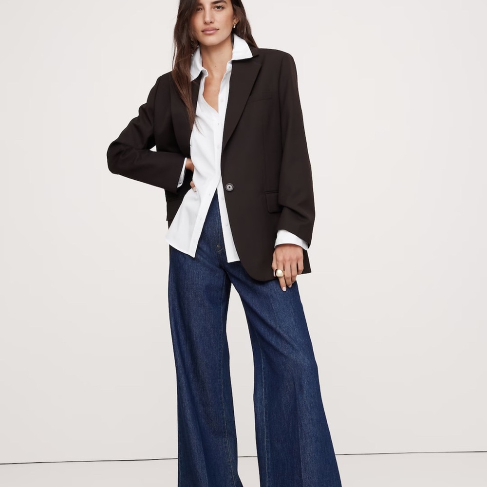 Banana Republic The Perfect Shirt